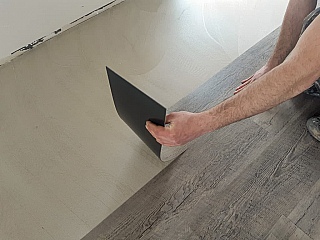 pokládka vinylové podlahy v Praze