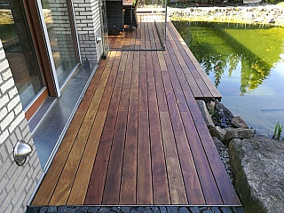 pokládka dřevěné terasy 2