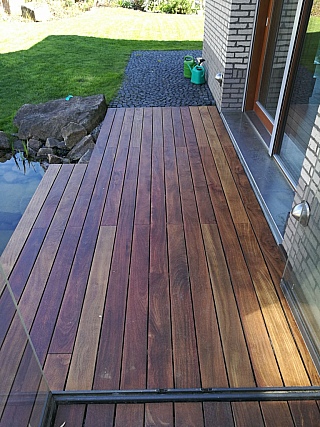 pokládka dřevěné terasy 5